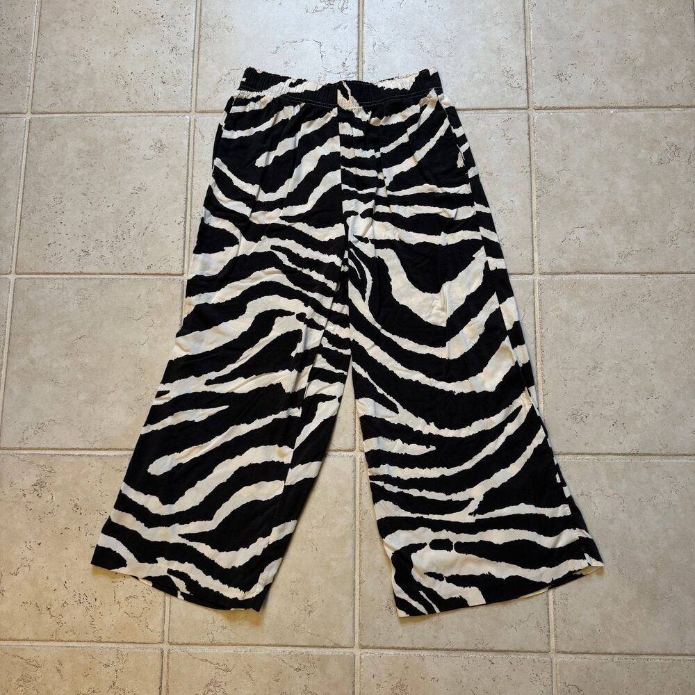 H&M Black and White Zebra Print Wide Leg Culottes Pants Size Medium